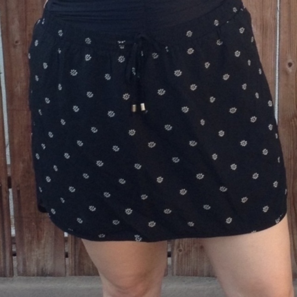 Maternity sporty skirt - Picture 1 of 4